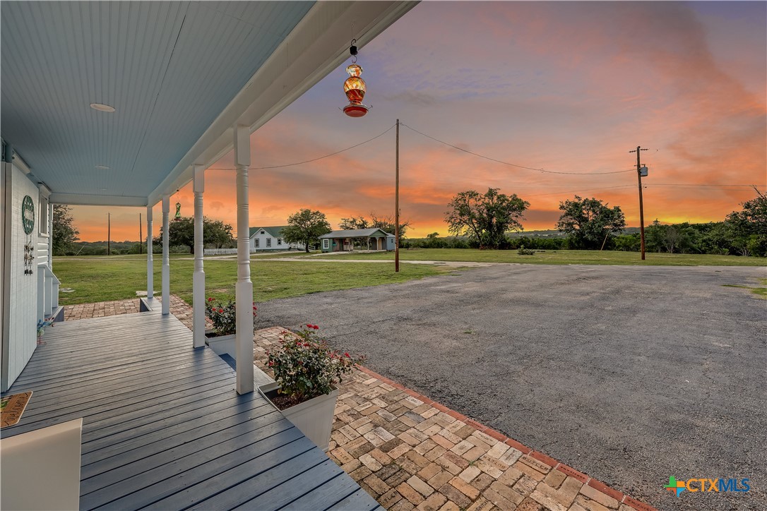 13471 Cedar Valley Road Property Photo 5