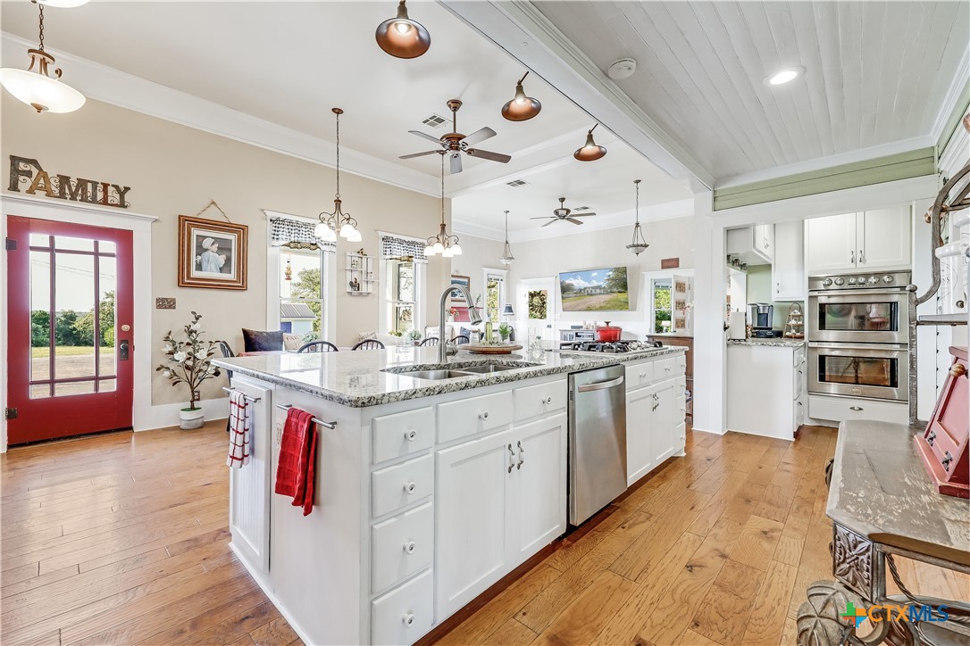13471 Cedar Valley Road Property Photo 10