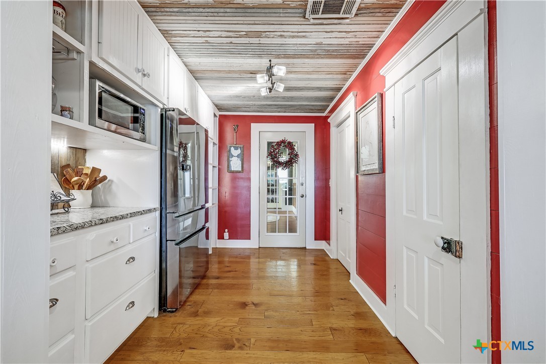 13471 Cedar Valley Road Property Photo 20