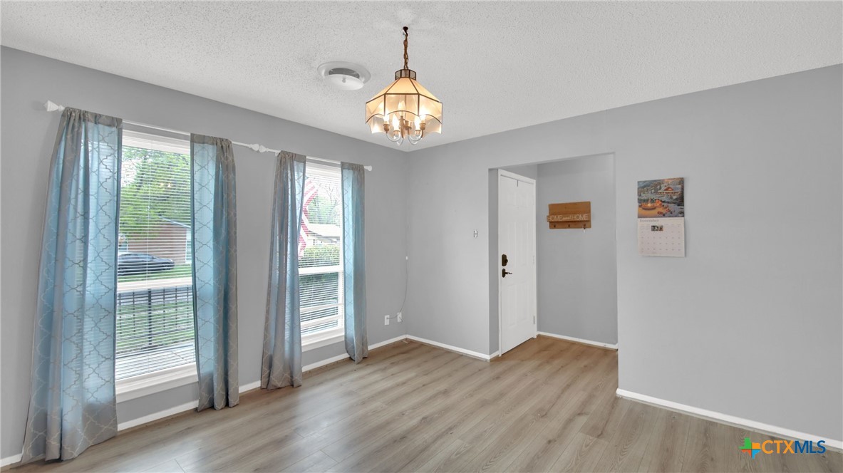 1811 Clarawood Drive Property Photo 7