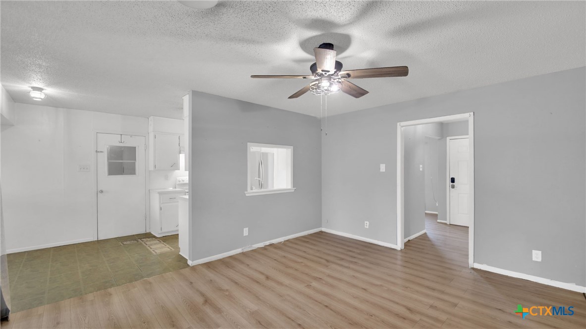 1811 Clarawood Drive Property Photo 10