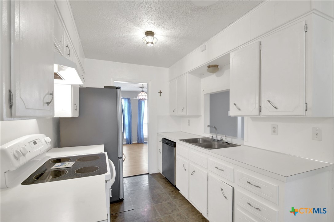 1811 Clarawood Drive Property Photo 15