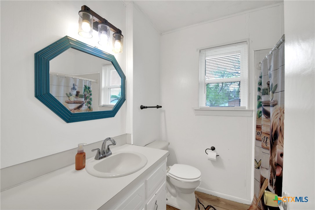 1811 Clarawood Drive Property Photo 19