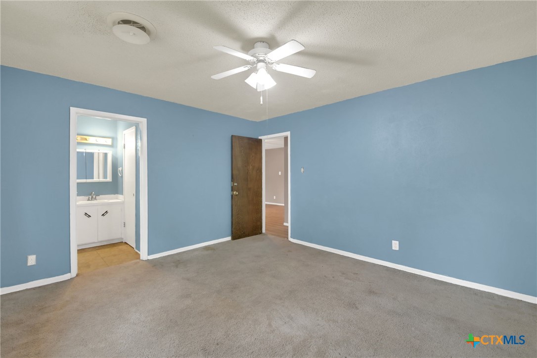 1811 Clarawood Drive Property Photo 23