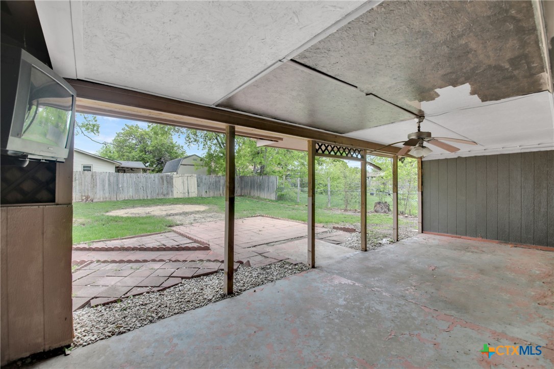 1811 Clarawood Drive Property Photo 26