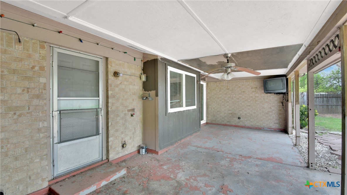 1811 Clarawood Drive Property Photo 27