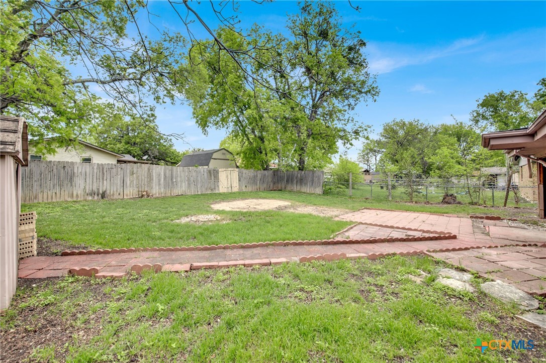 1811 Clarawood Drive Property Photo 31