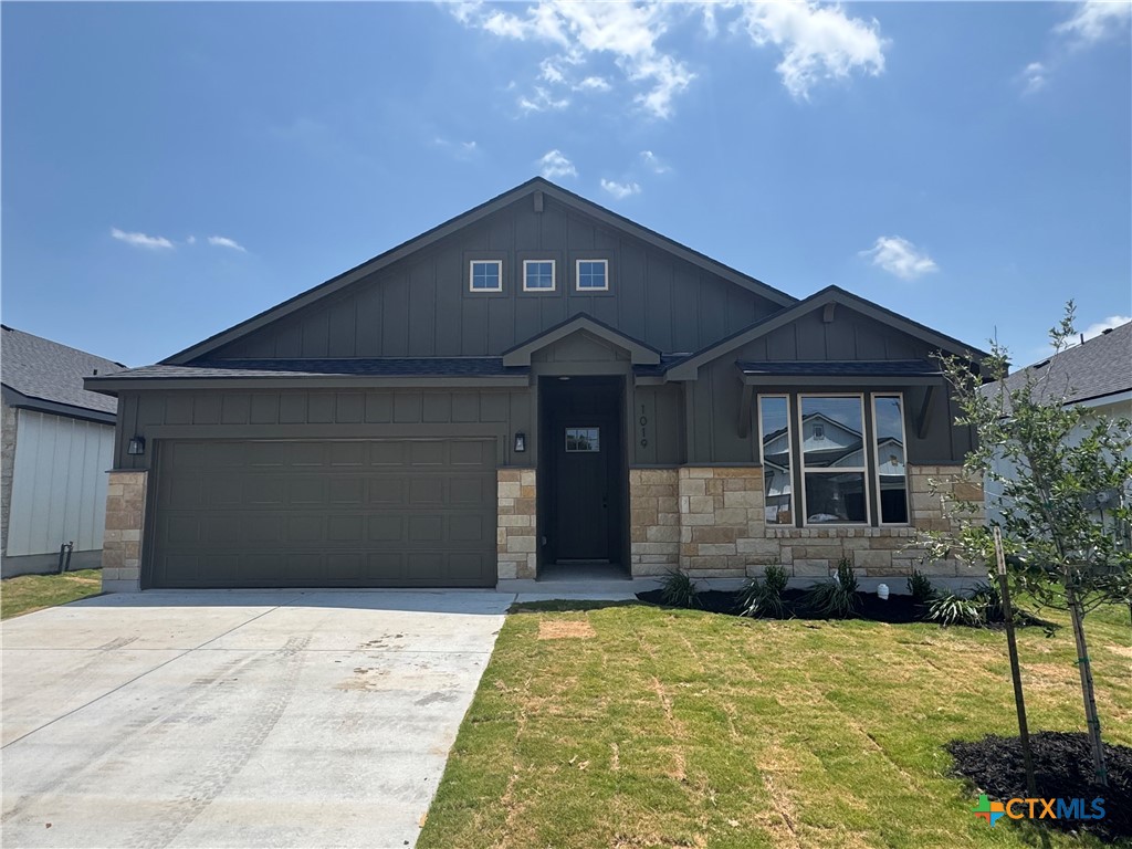 1019 Peppermint Drive Property Photo 1