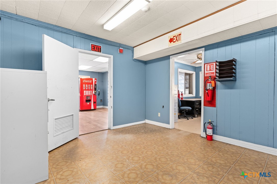 5401 E Veterans Memorial Boulevard 5307 Property Photo 13