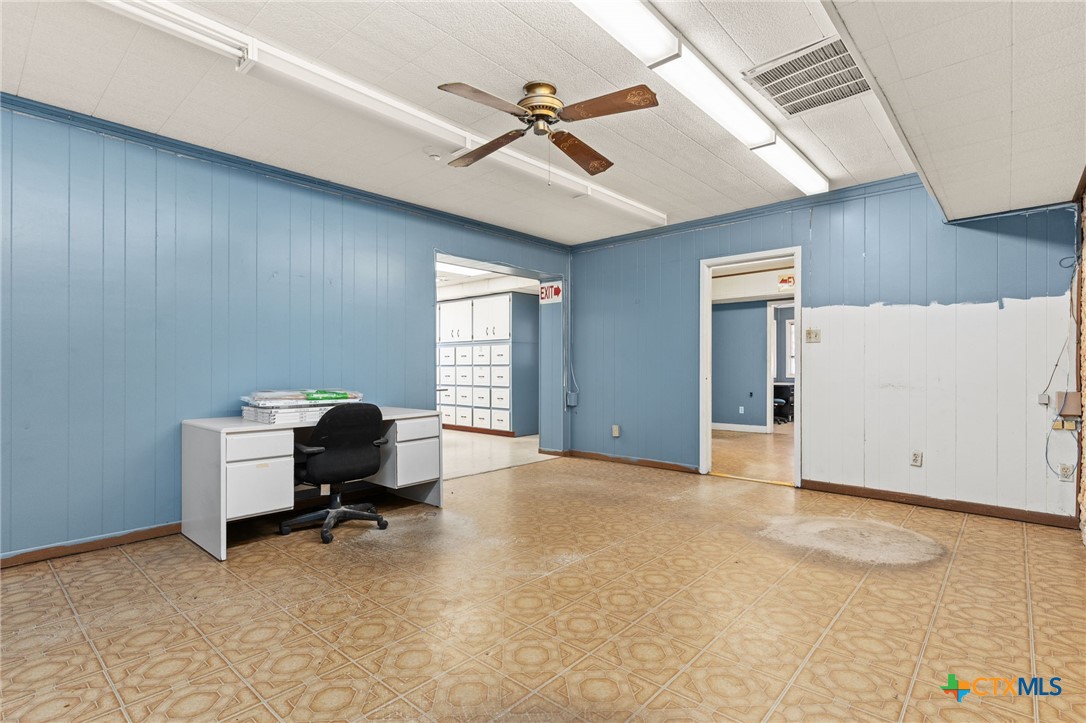 5401 E Veterans Memorial Boulevard 5307 Property Photo 16