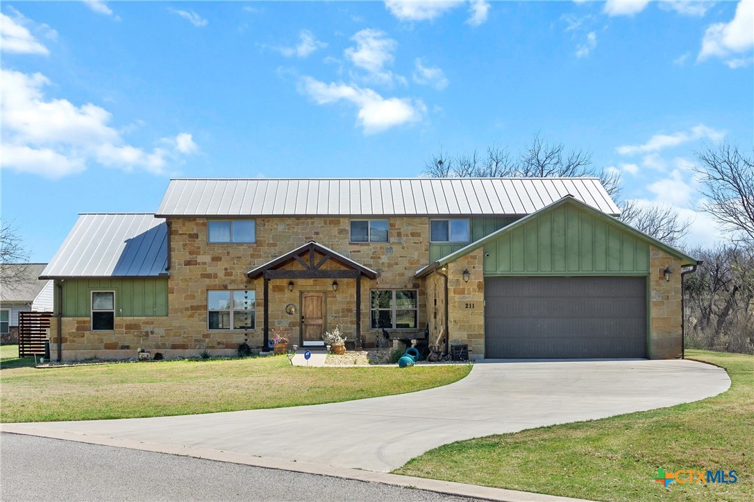 211 Sleepy Oaks Drive Property Photo 1