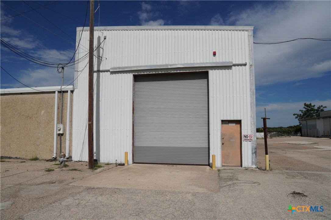 5401 E Veterans Memorial Boulevard 5303-c Associated Property Photo 3