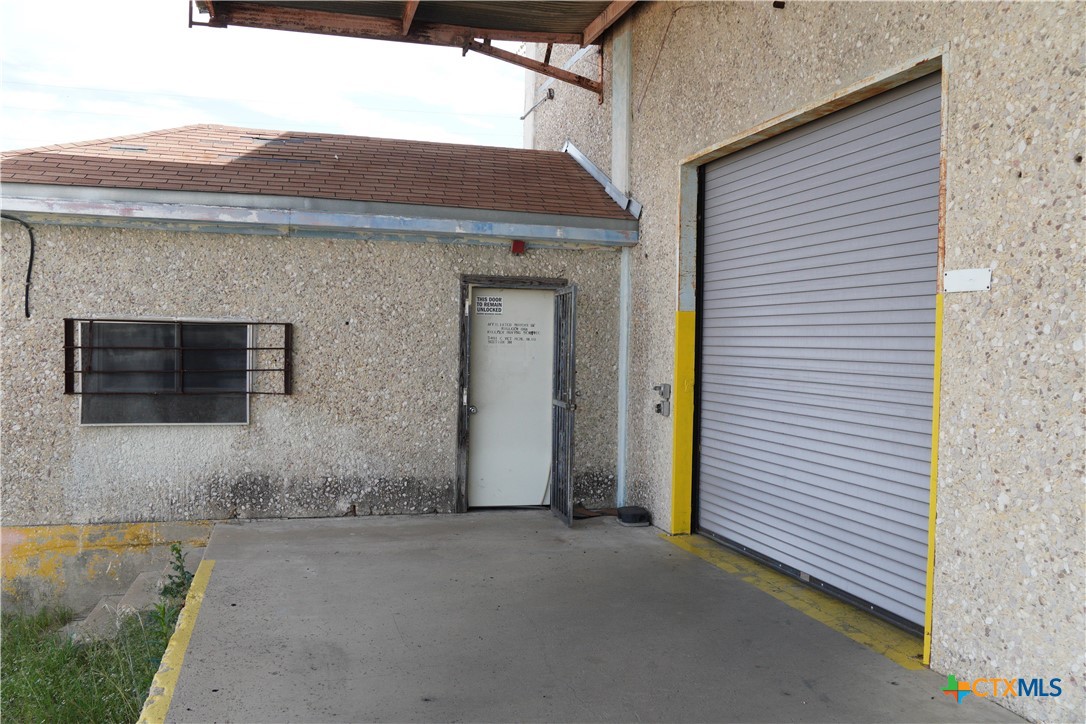 5401 E Veterans Memorial Boulevard 5401-f&g Property Photo 3