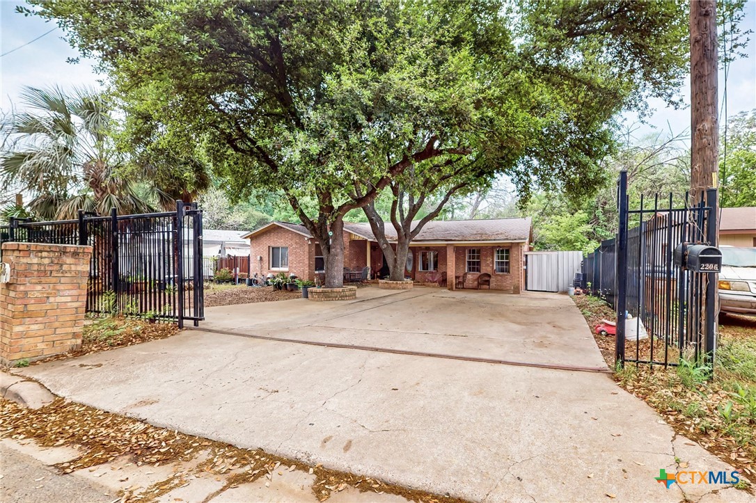 2206 Palo Pinto Drive Property Photo 6