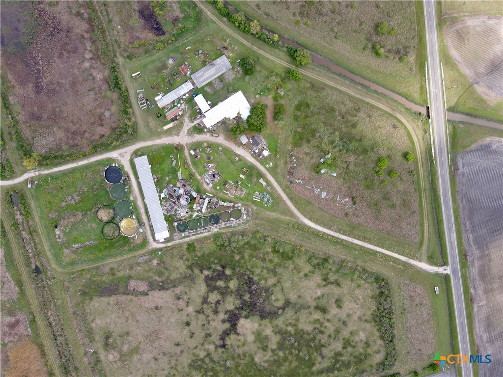 293 Fm-2040 Property Photo 11