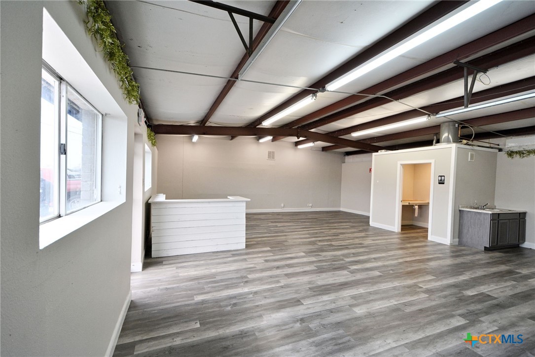 100 Schertz Parkway Property Photo 3