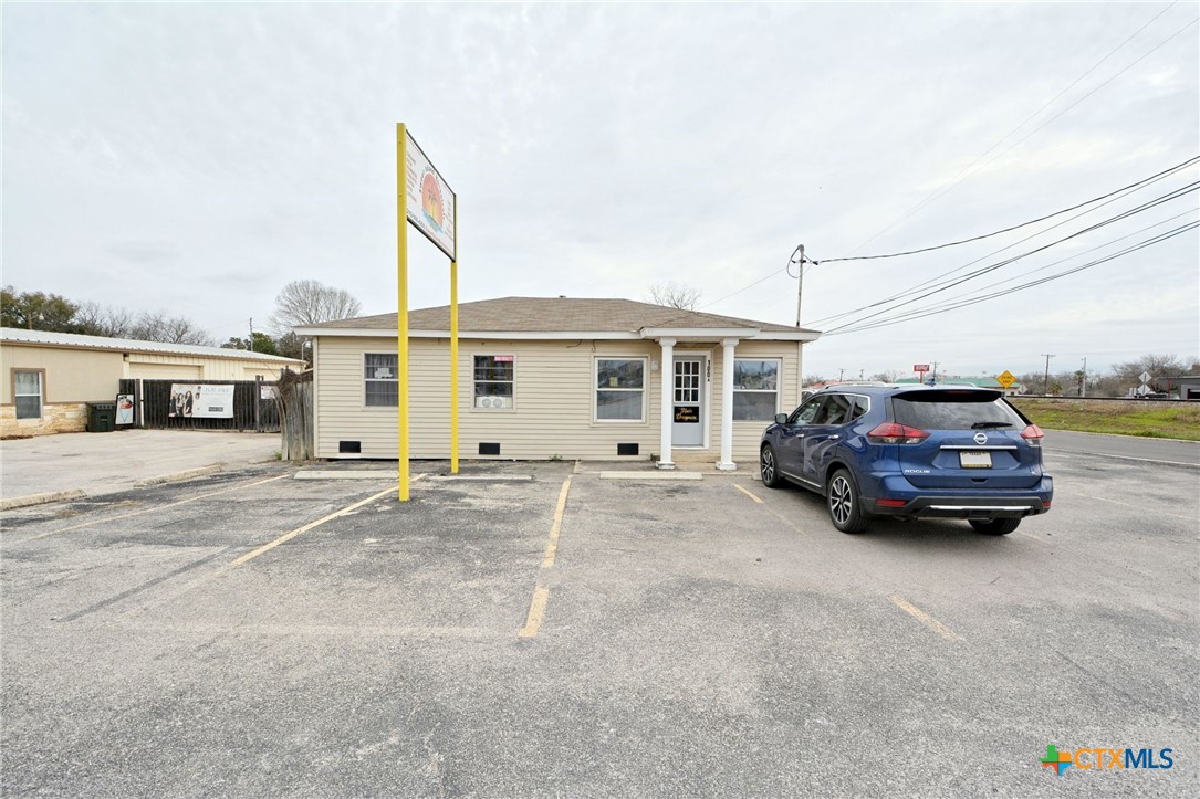 100 Schertz Parkway Property Photo 5