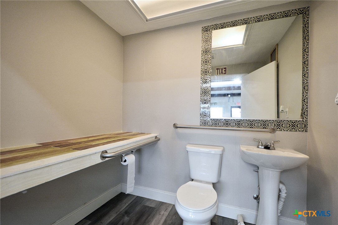 100 Schertz Parkway Property Photo 16