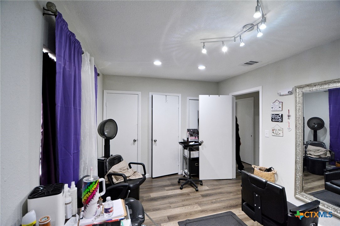 100 Schertz Parkway Property Photo 24