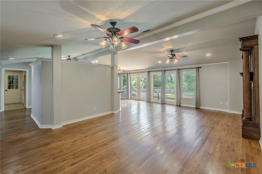 3512 Magnolia Boulevard Property Photo 9