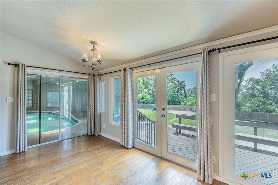 3512 Magnolia Boulevard Property Photo 11