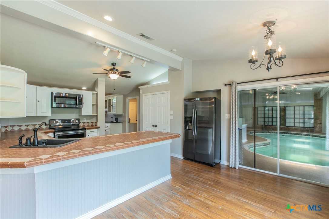 3512 Magnolia Boulevard Property Photo 12