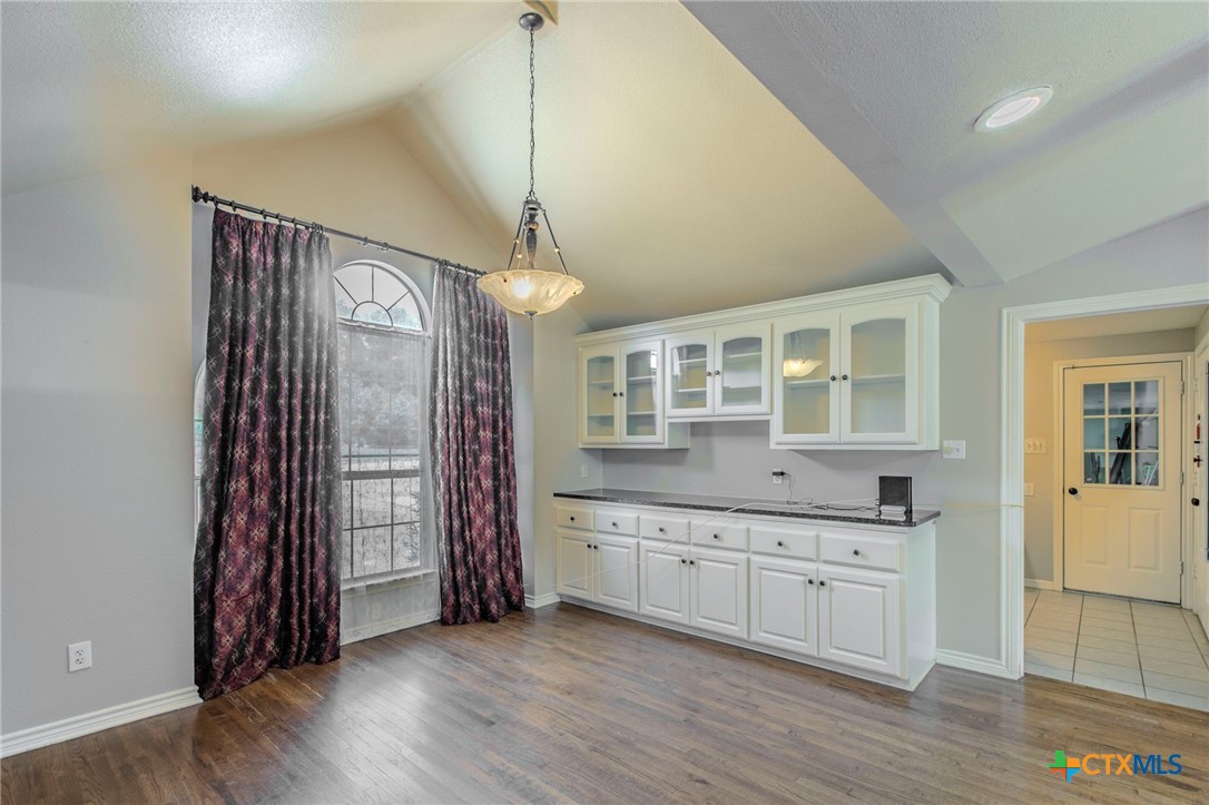 3512 Magnolia Boulevard Property Photo 17