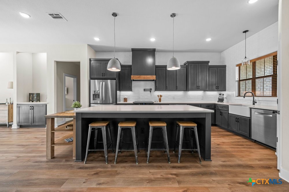 10 Riverstone Parkway Property Photo 6