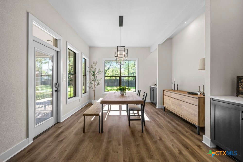 10 Riverstone Parkway Property Photo 9