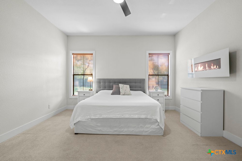 10 Riverstone Parkway Property Photo 16