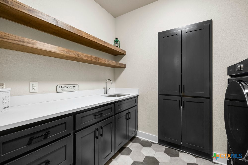 10 Riverstone Parkway Property Photo 20