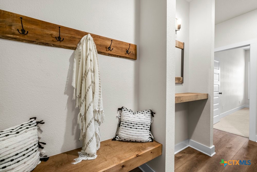 10 Riverstone Parkway Property Photo 21