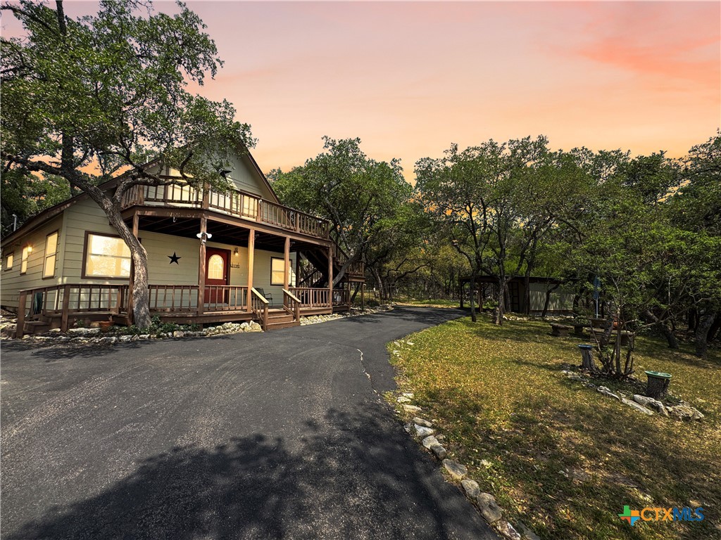 209 Lake Forest Property Photo