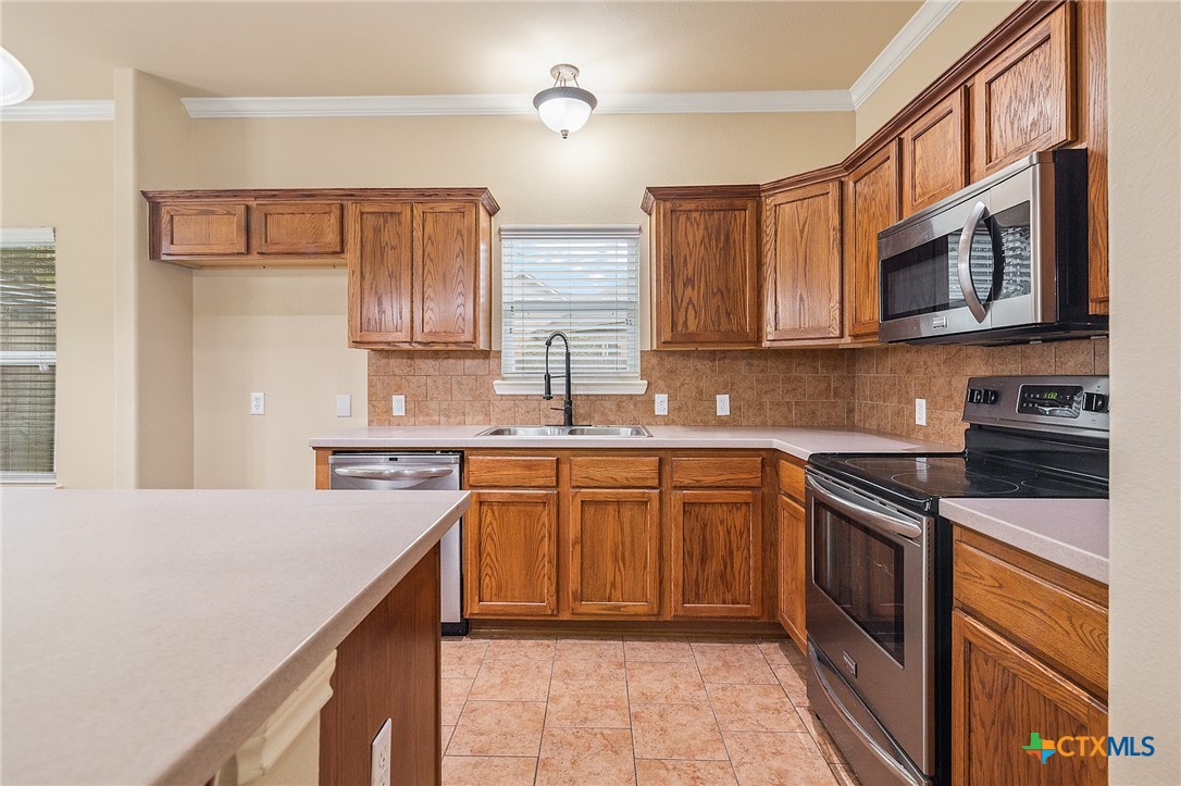 104 Red Oak Court Property Photo 10