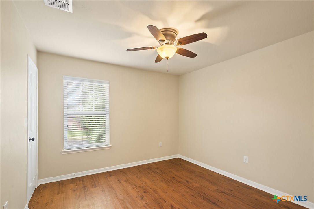104 Red Oak Court Property Photo 20