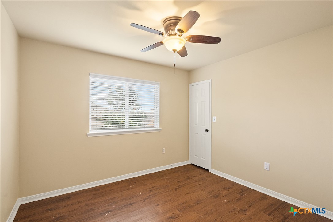 104 Red Oak Court Property Photo 21