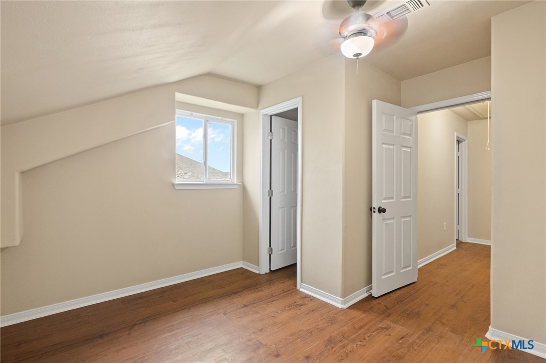 104 Red Oak Court Property Photo 22
