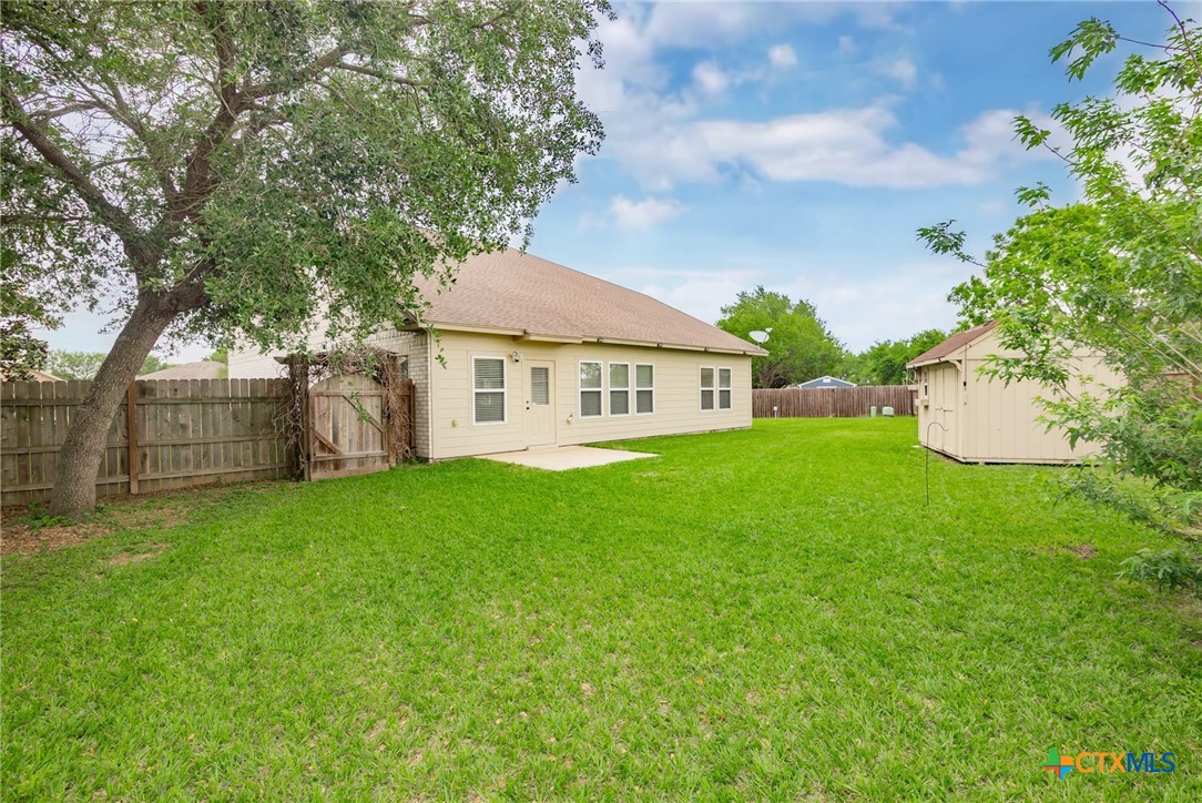 104 Red Oak Court Property Photo 27