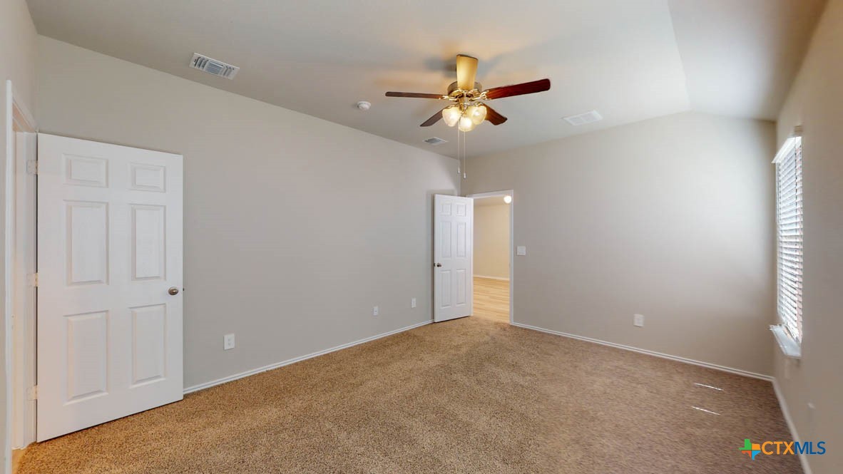 9001 Flat Iron Drive Property Photo 15
