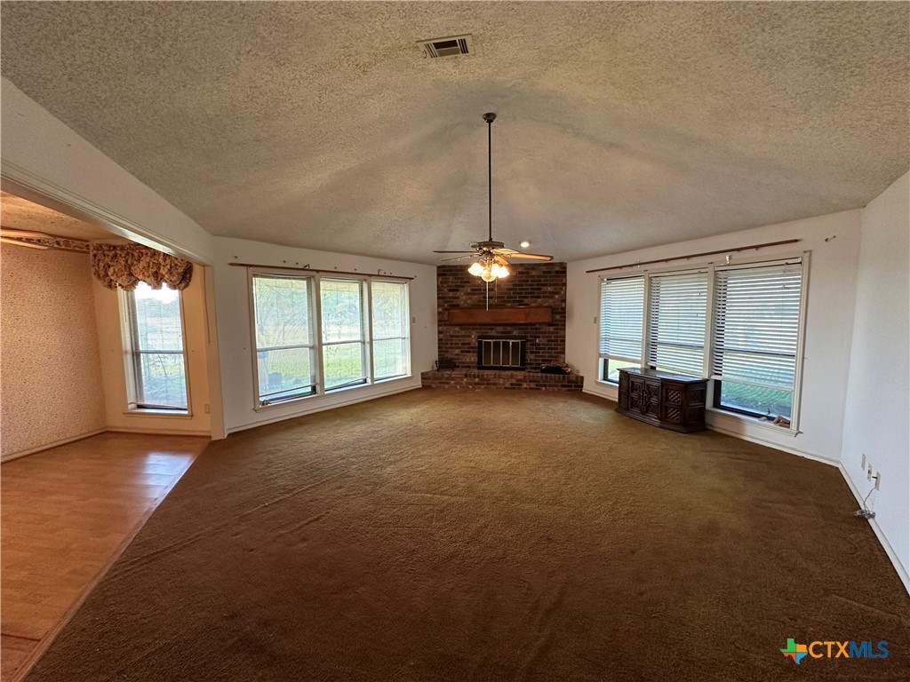 996 Carefree Drive Property Photo 11