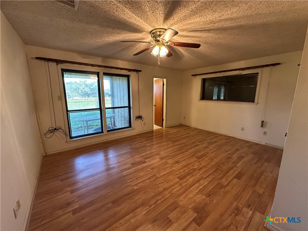 996 Carefree Drive Property Photo 15