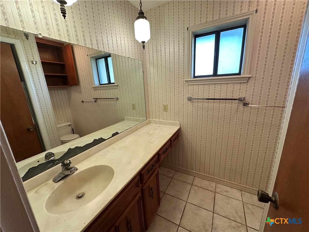 996 Carefree Drive Property Photo 17