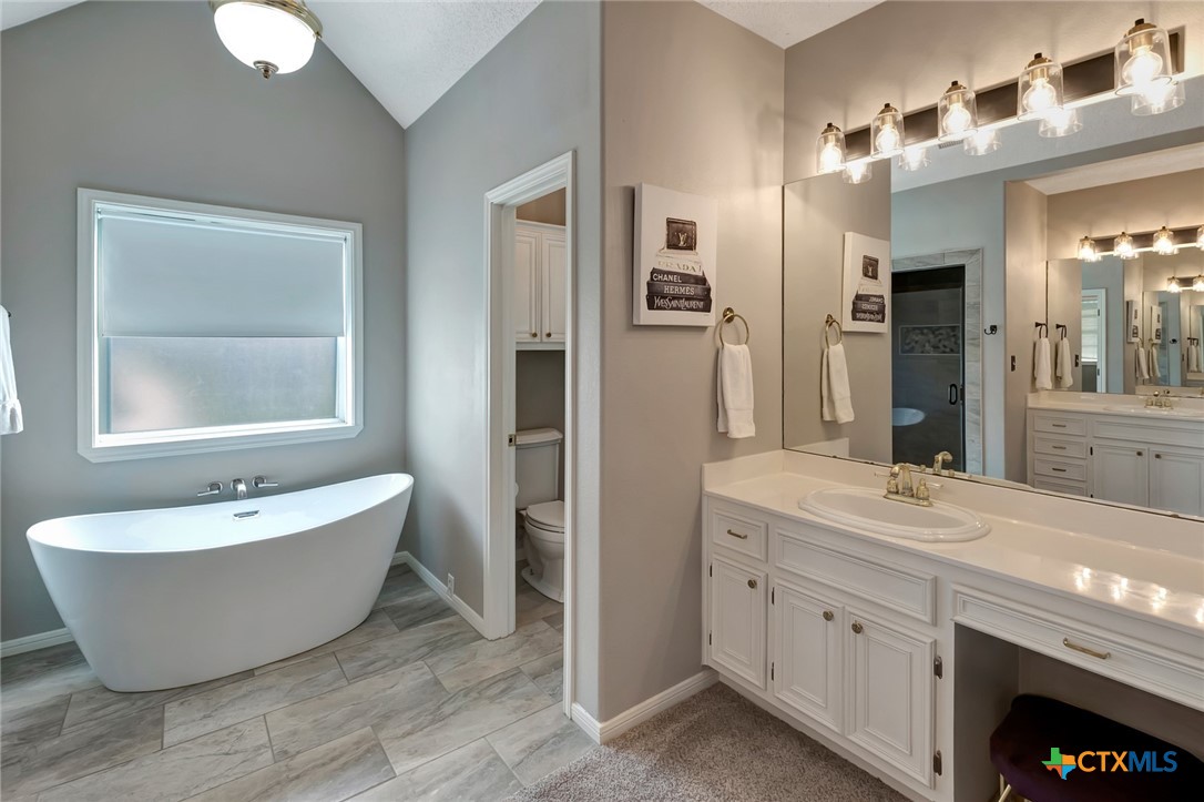 206 Summerwind Drive Property Photo 23