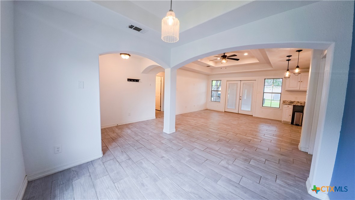 513 Lincoln Street Property Photo 7