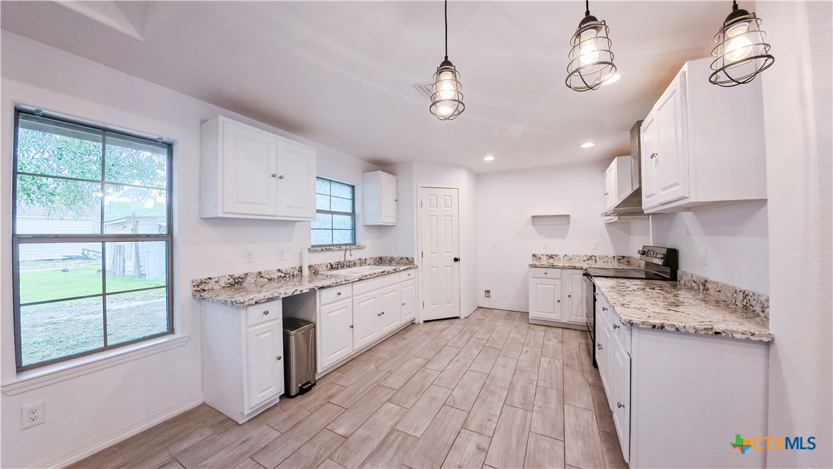 513 Lincoln Street Property Photo 8