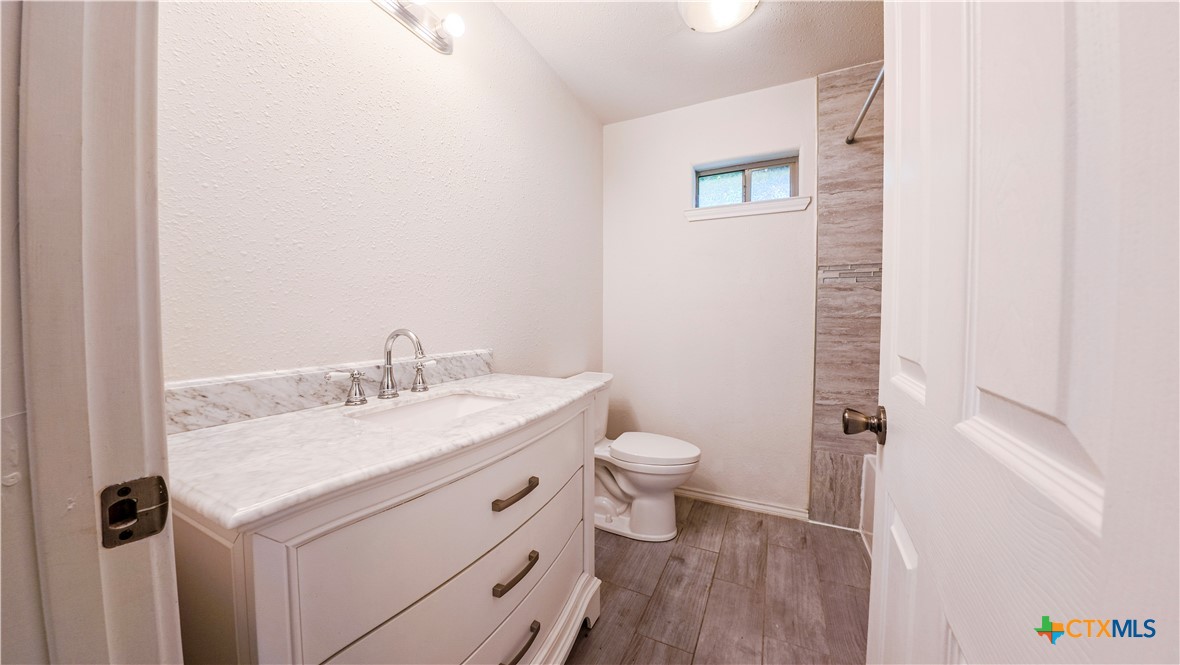 513 Lincoln Street Property Photo 17