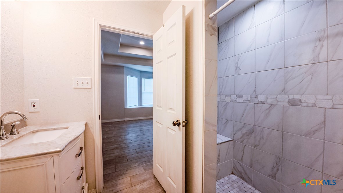 513 Lincoln Street Property Photo 23