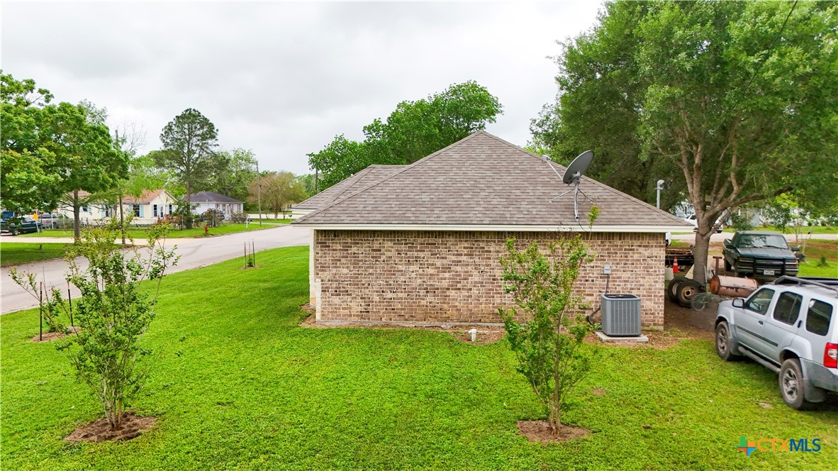 513 Lincoln Street Property Photo 27