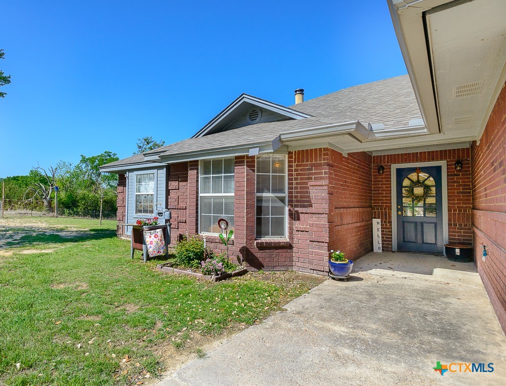 296 Cross Timbers Lane Property Photo 3