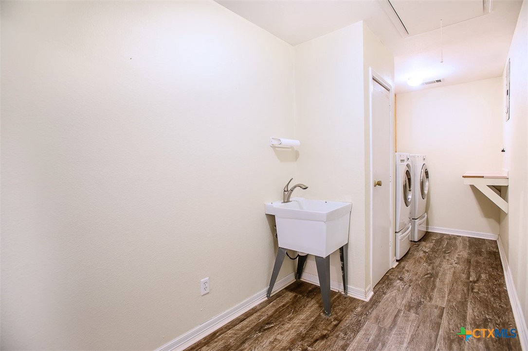 296 Cross Timbers Lane Property Photo 21